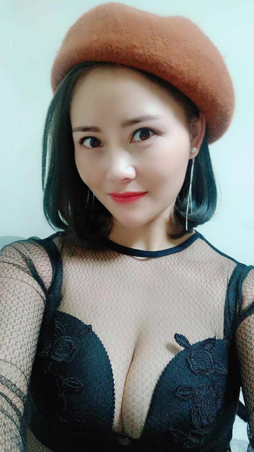 金阳金融城纯天然美少妇小温暖 第2张