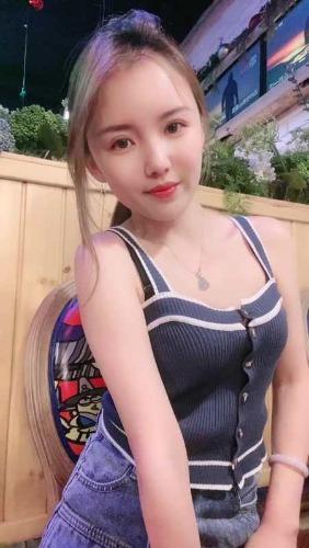 新市区寻欢记瘦小妹子抱着操 第2张