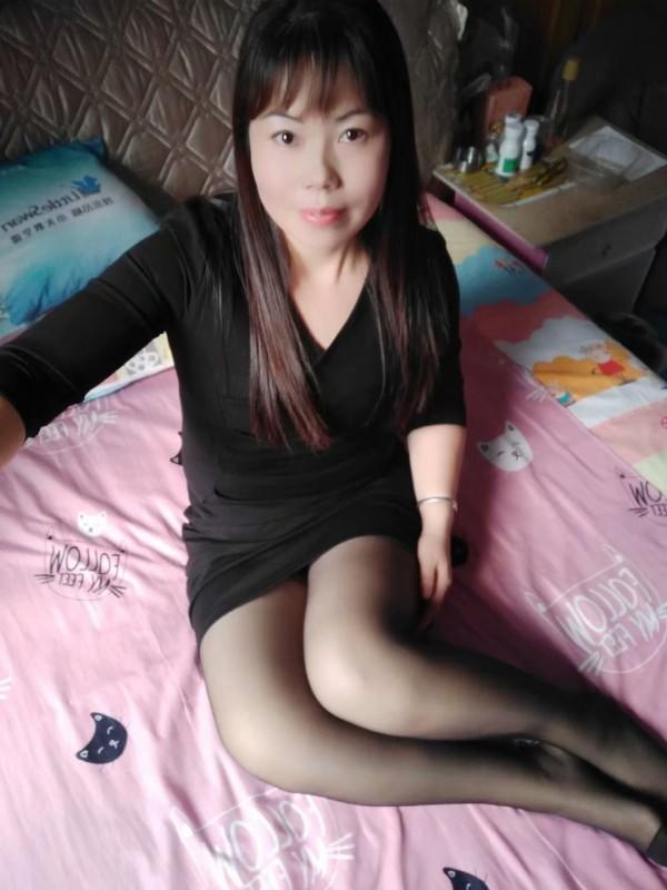 验证金台路地铁附近熟女辣妈 第1张