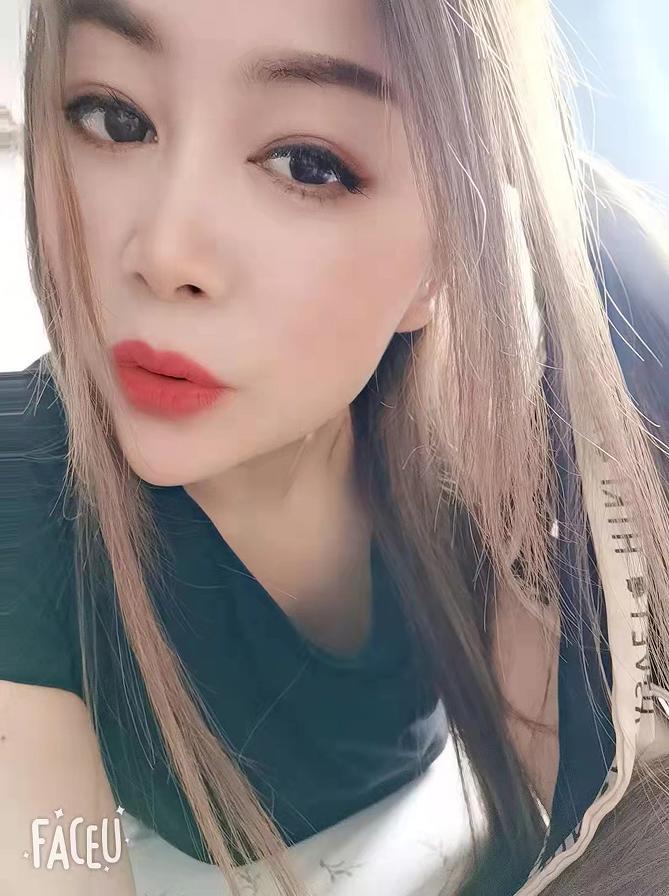 普陀区四次验证人妻少妇佳佳，最爱肥美鲍鱼蝴蝶穴 第1张