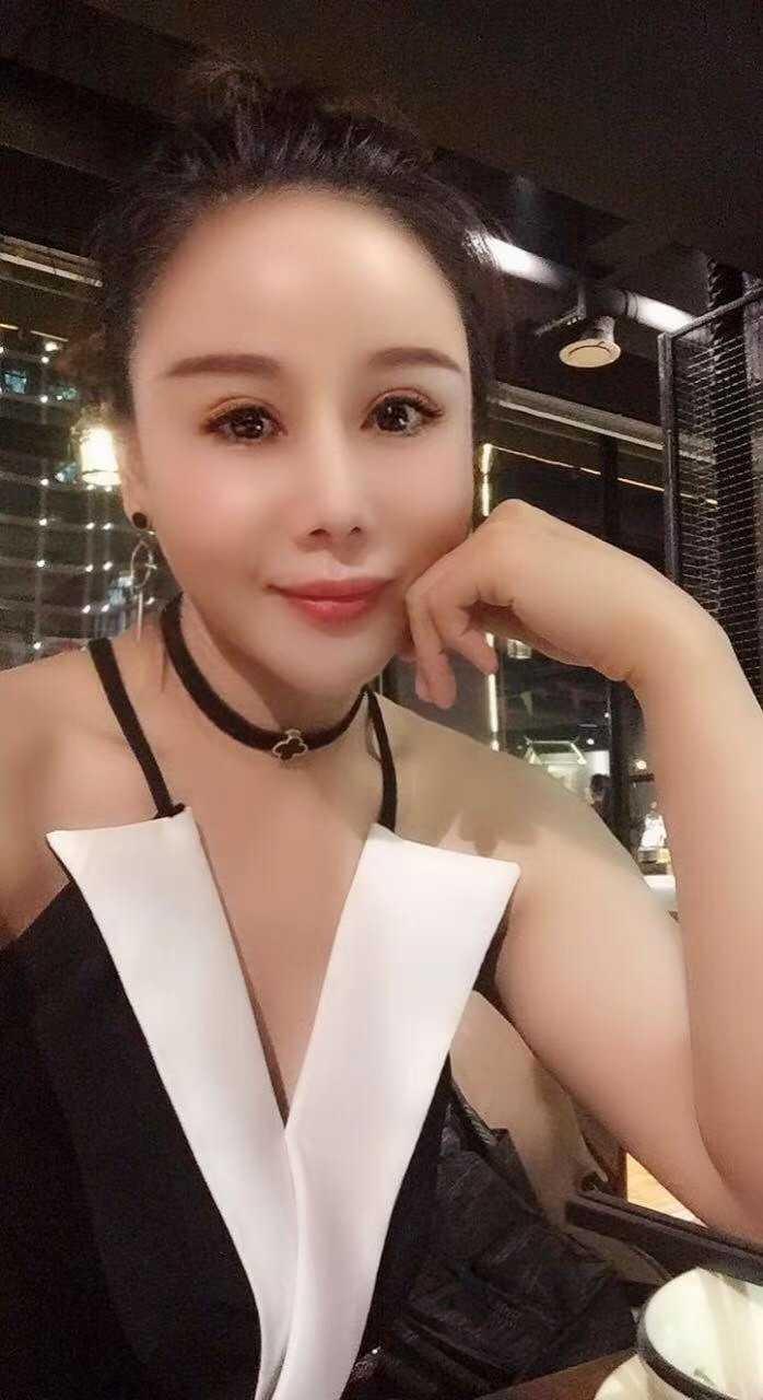 呼市精致少妇 第1张