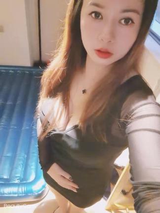 小鱼服务大师，车灯亮眼，还带你玩水床 第2张