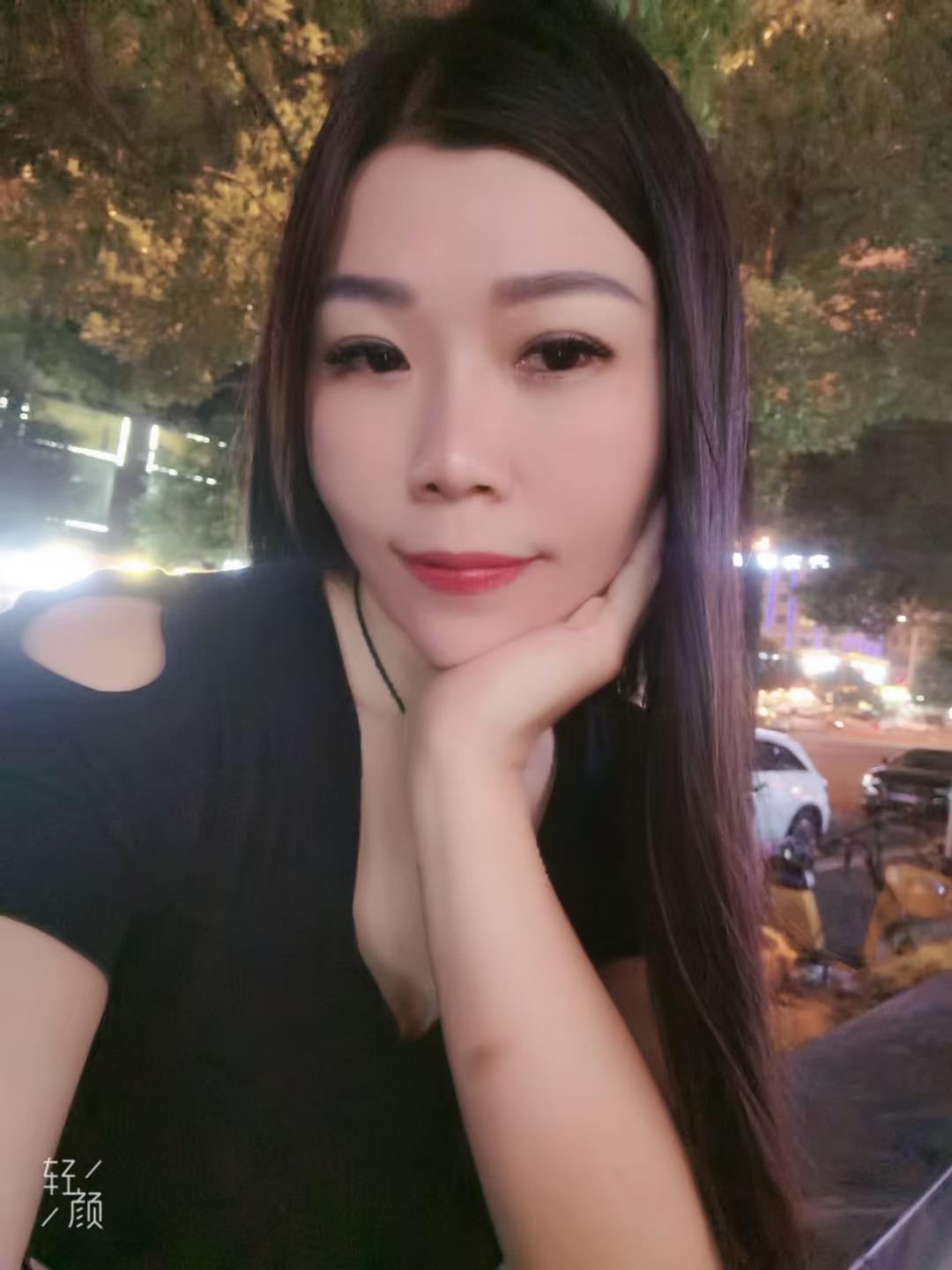 岳麓区大熊美女，口爆技术一流 第1张