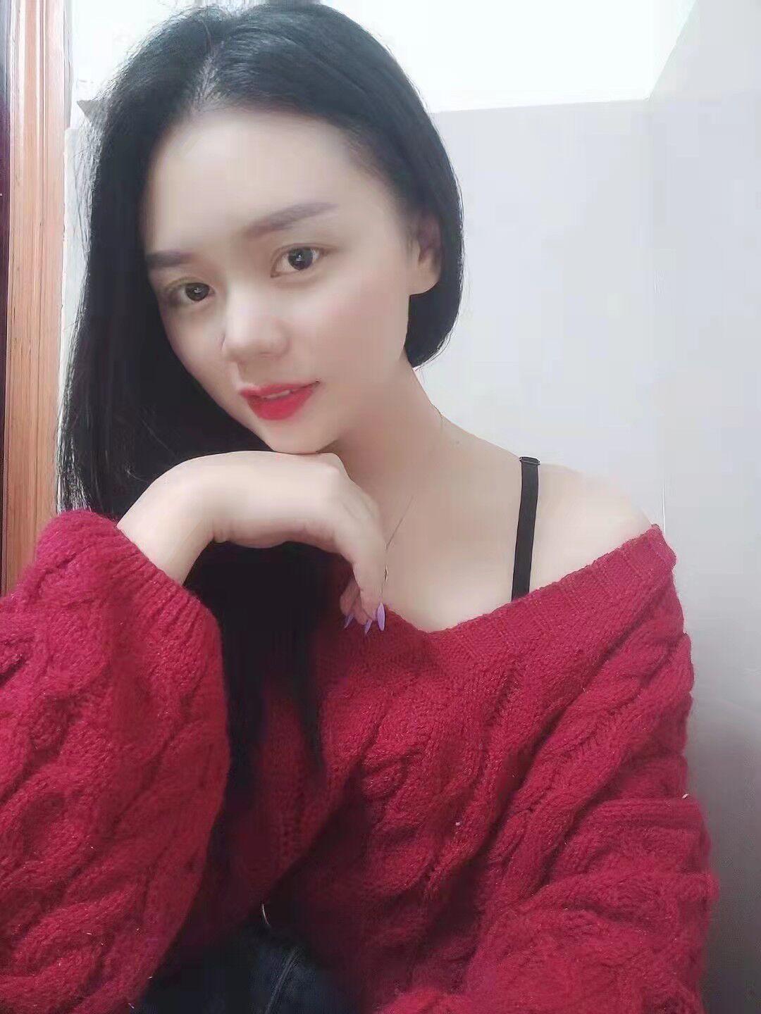 大奶长腿小妹，可爱温柔啥都听你的 第1张