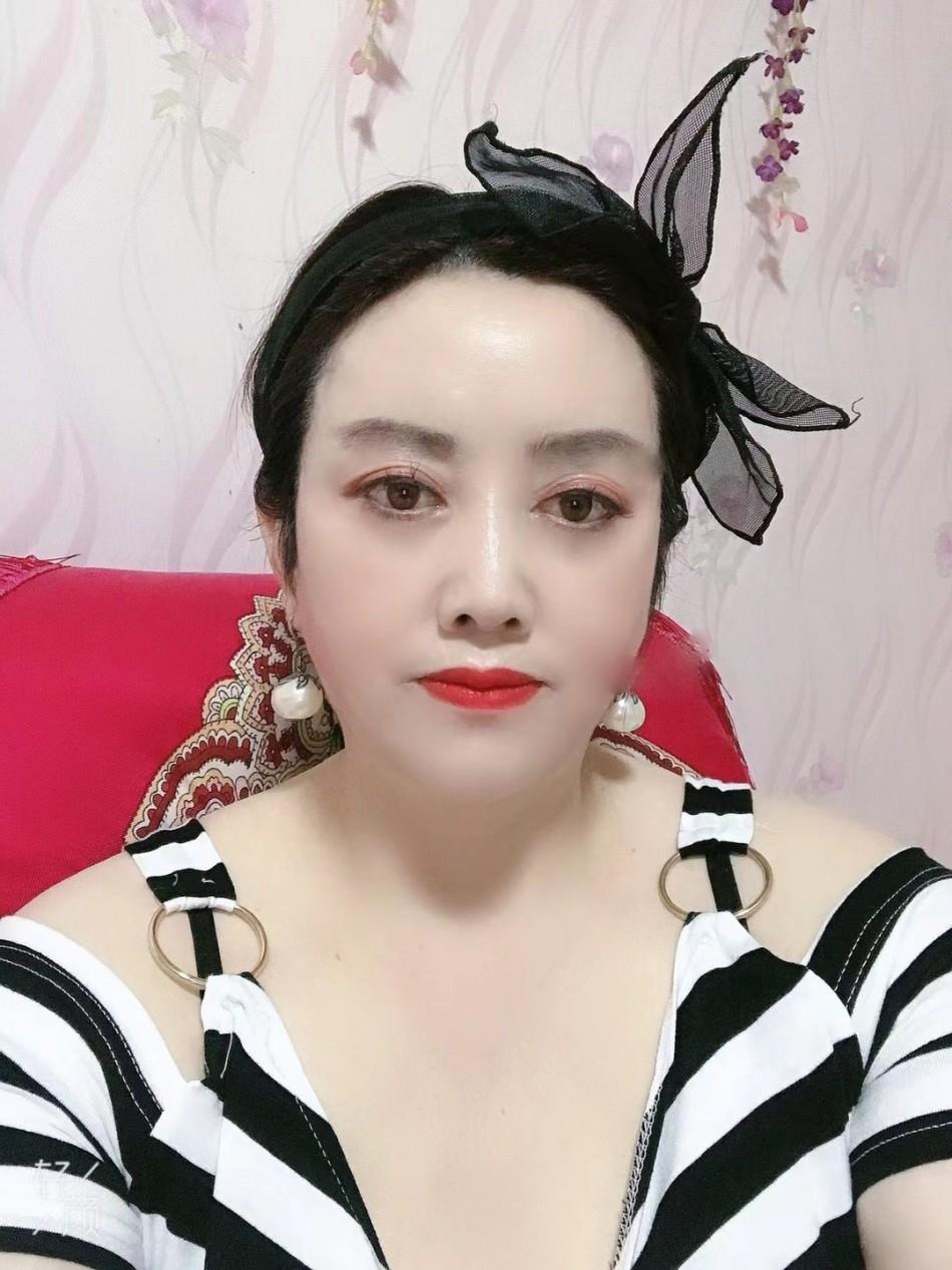 雨花肥熟华姐 第1张