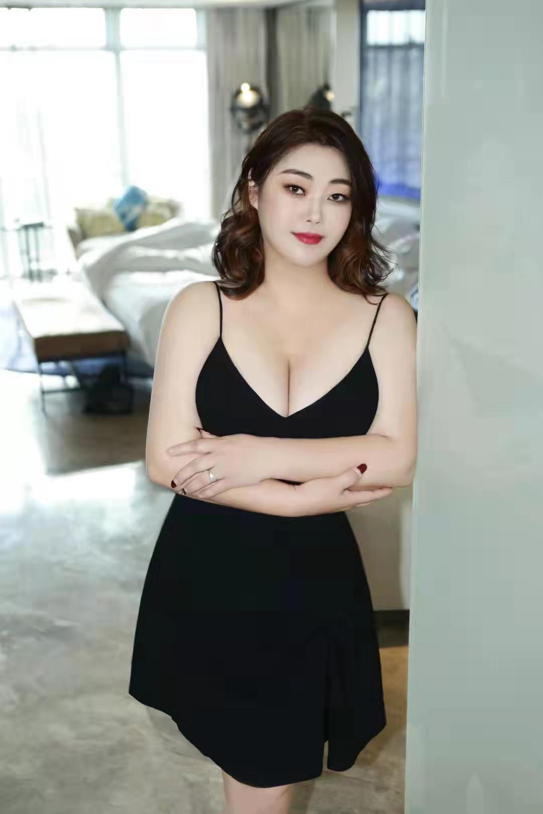 口活好服务骚气的大胸熟女！ 第1张