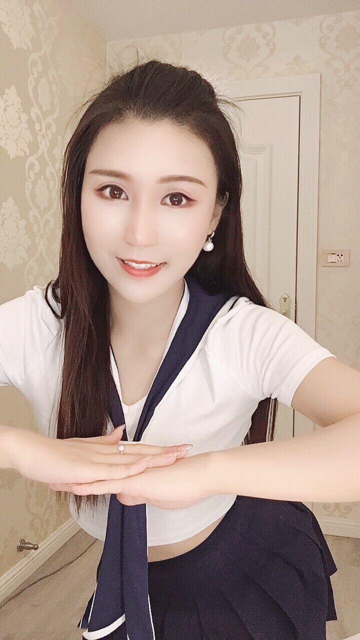 湖南姑娘丫丫火辣辣，骚气版“薇娅” 第2张